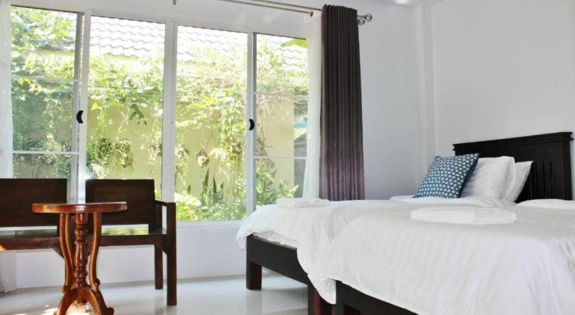 Rommai Rimnaam Resort Ranong Eksteriør billede